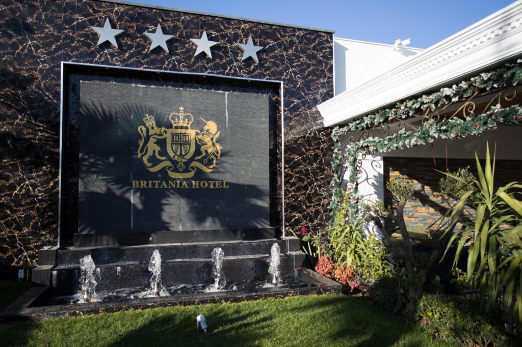 Hotel Britania Kamez Exterior foto